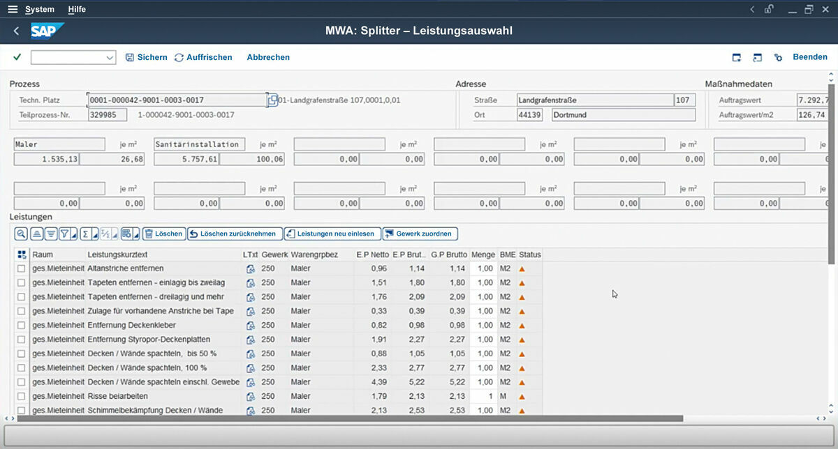Figure 3: Clicking on “Jump to Services” brings up the menu in which the detailed service items are displayed in accordance with the framework contract. Leistungspositionen zum Rahmenvertrag in der PROMOS Lösung für SAP