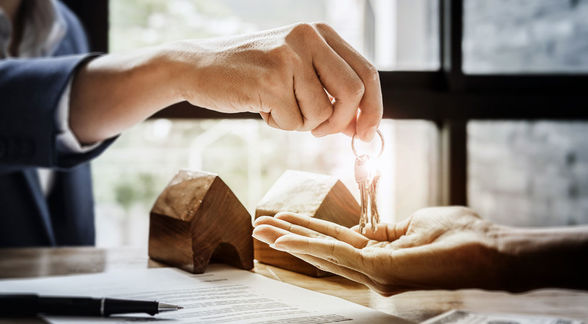 Die easysquare Vermietung kann per Schnittstelle an externe Vermietungsportale, wie eBay Kleinanzeigen, ImmobilienScout24 oder Immowelt / Immonet angebunden werden.