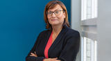 7 questions for... is dedicated to digital innovations in the real estate industry. How well placed are companies? Which measures are they focusing on? Experts and industry insiders answer questions in brief interviews. Part 4: Claudia Hoyer, COO of TAG Immobilien AG Claudia Hoyer im Interview zur Digitalisierung bei TAG Immobilien AG