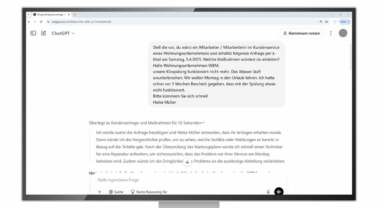 With reasoning, the AI documents its train of thought – a step-by-step process visible to the user. In one example, the AI considers the reporting history, maintenance schedules, and time sensitivity of a defect report submitted by a tenant. Mit Reasonsing arbeitet die KI mithilfe von Gedankenketten, die anschließend für den User sichtbar sind.