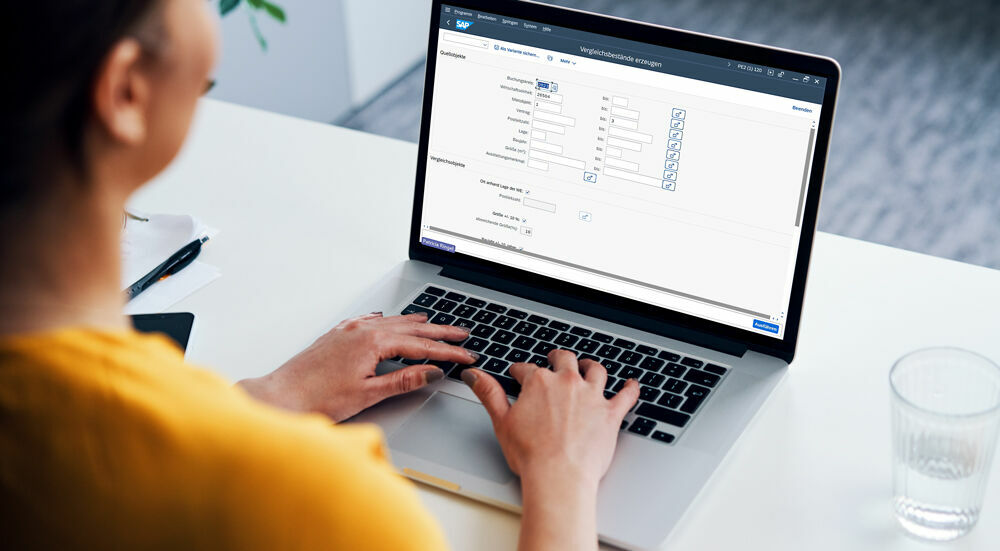 In a simple entry screen, criteria can be defined for generating comparative groups of properties.  In einer einfachen Erfassungsmaske können Kriterien zum Anlegen von Vergleichsbeständen festgelegt werden.